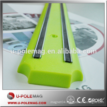 Best price high quality 402 Green series plastic Magnetic Knife Holder/rack/bar